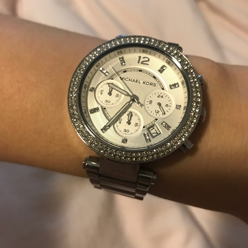 beautiful dainty silver michael kors watch